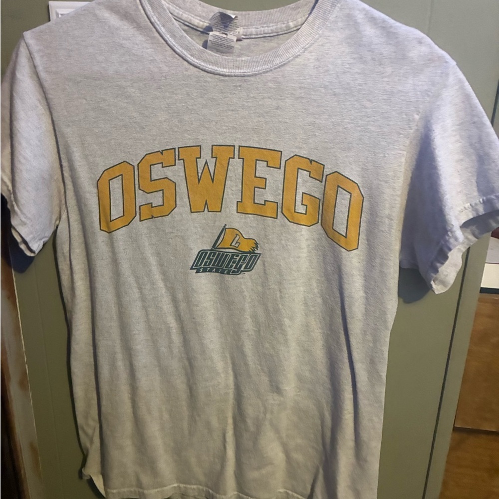 Gildan Gray T-Shirt with Yellow Oswego Print